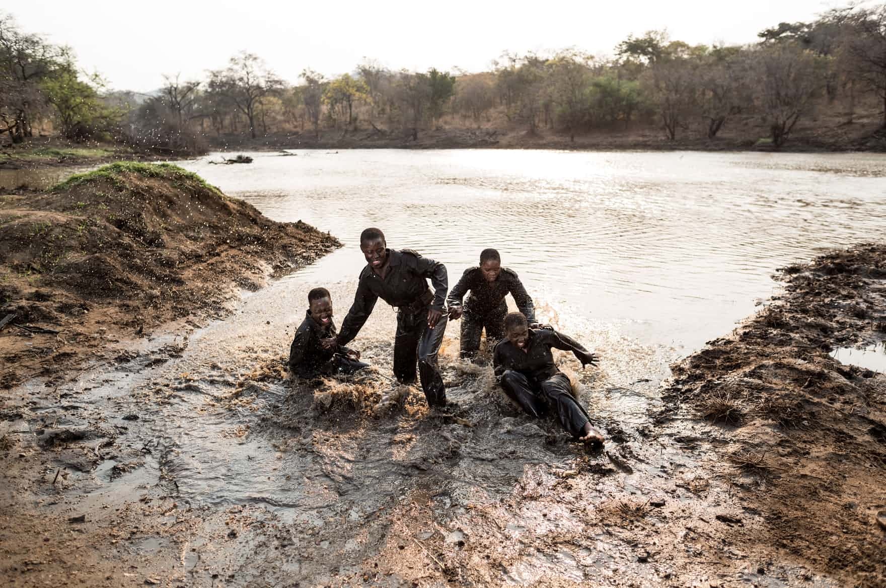 biet doi nu chien binh Zimbabwe anh 6
