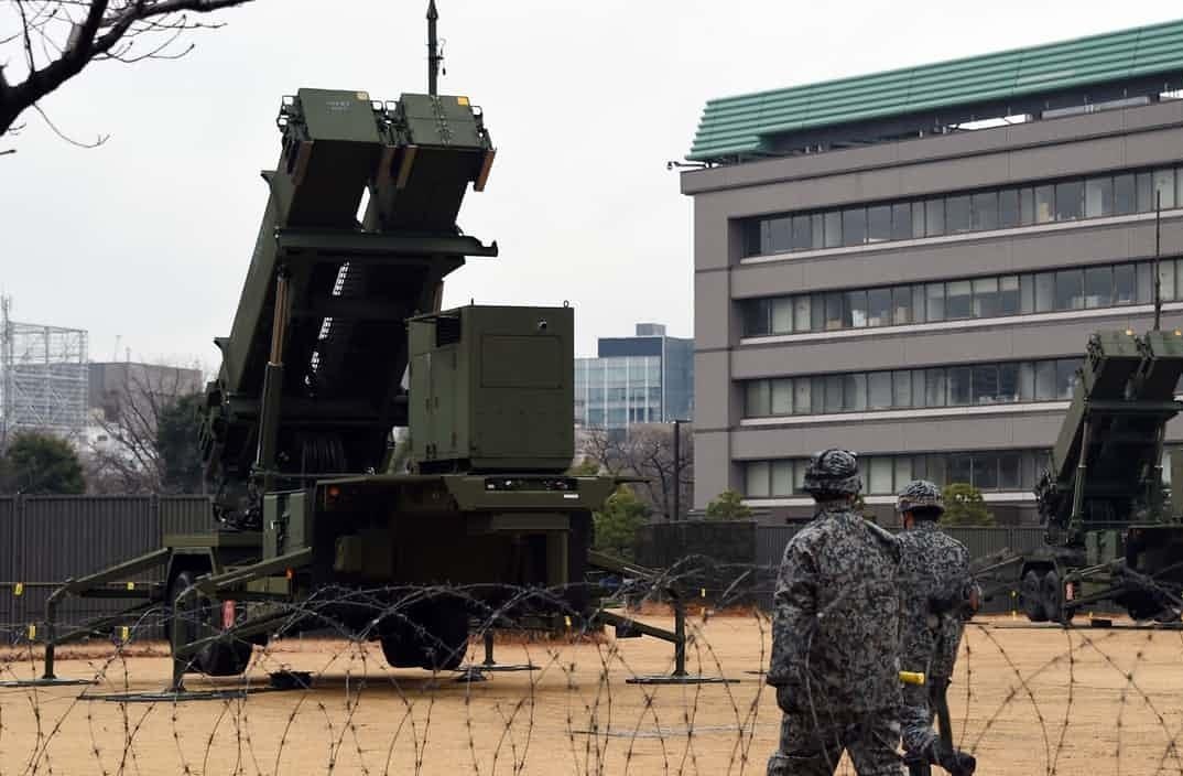 De phong Trieu Tien, Nhat Ban tang ngan sach quoc phong ky luc hinh anh