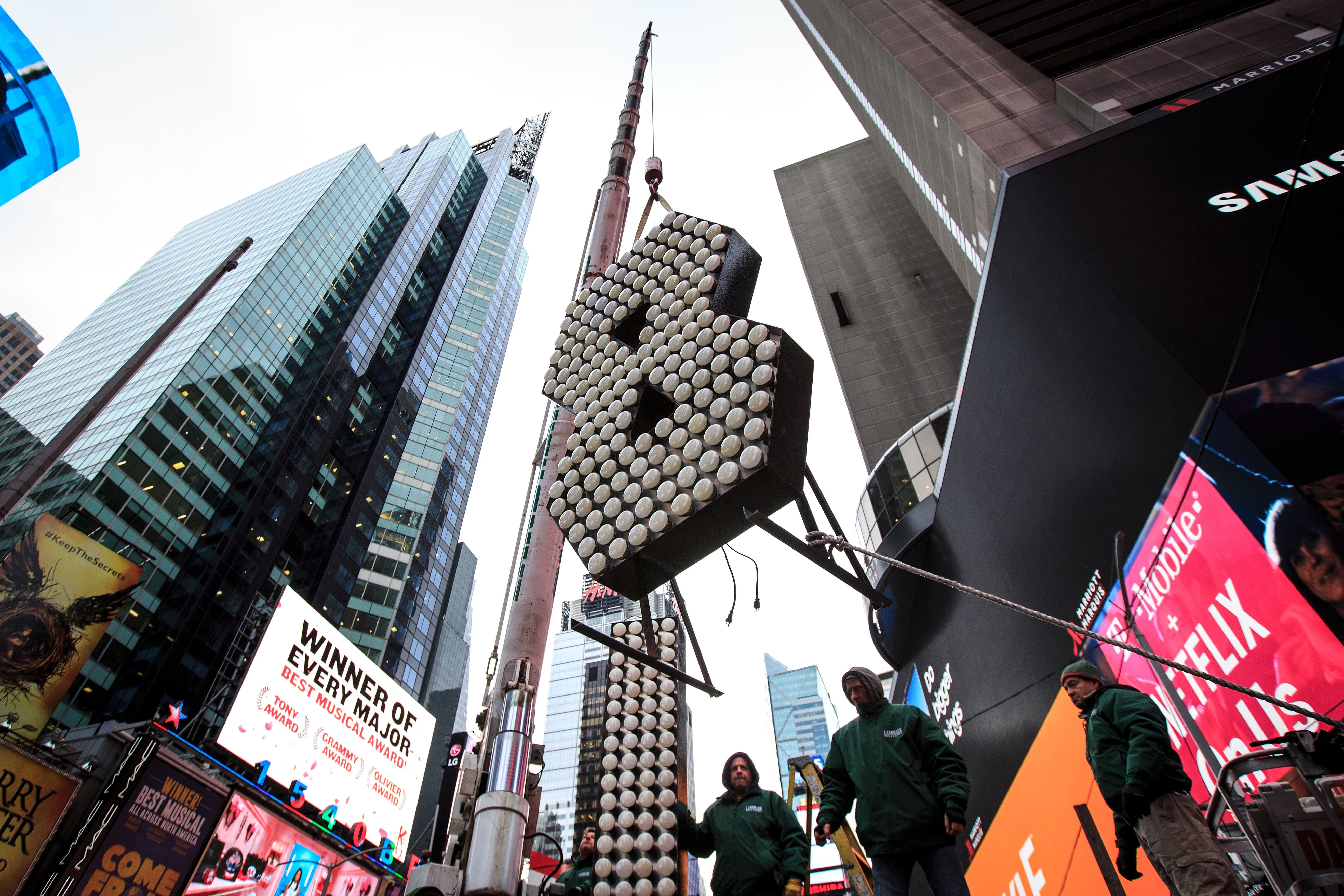 qua cau nam moi o New York anh 6