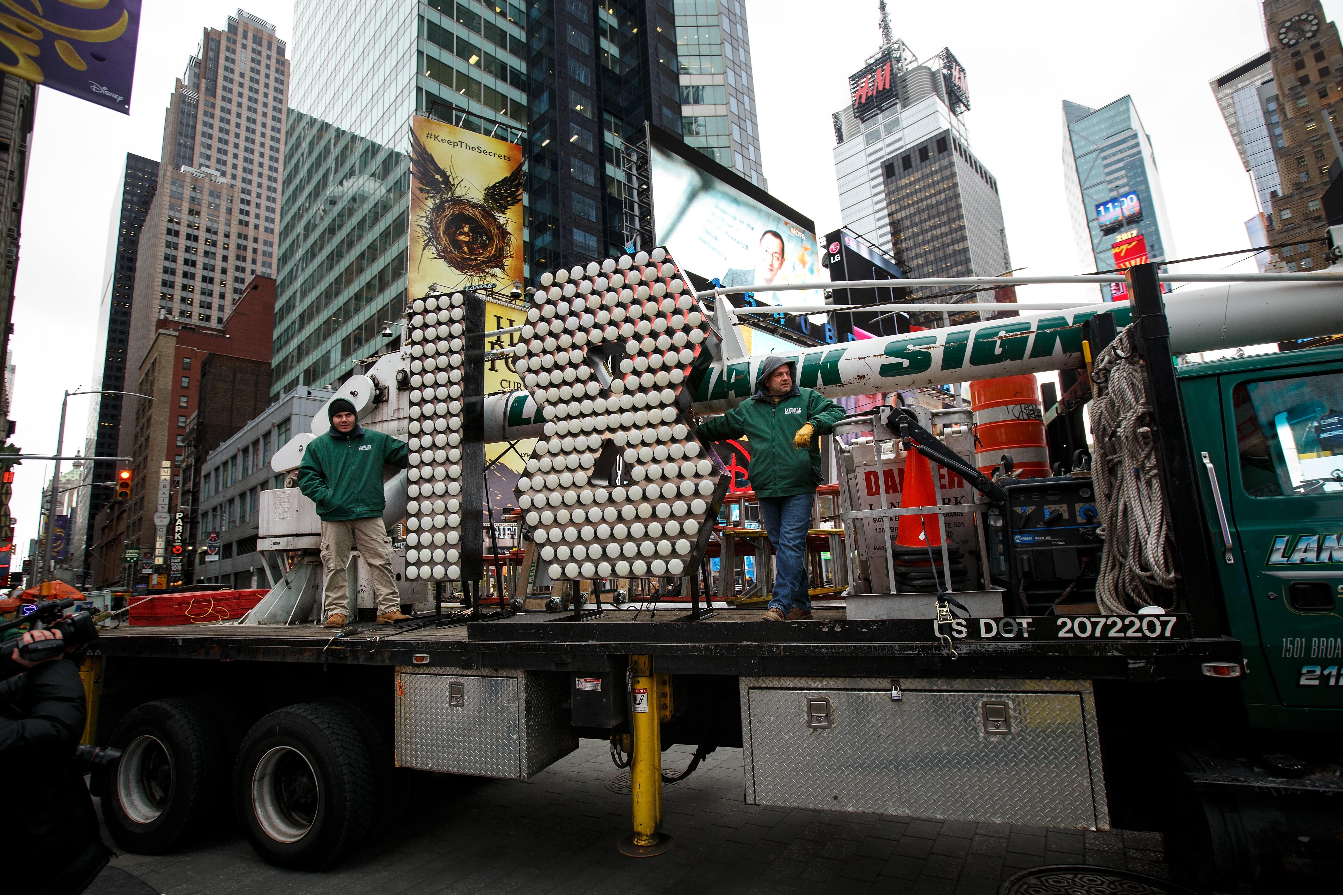 qua cau nam moi o New York anh 7