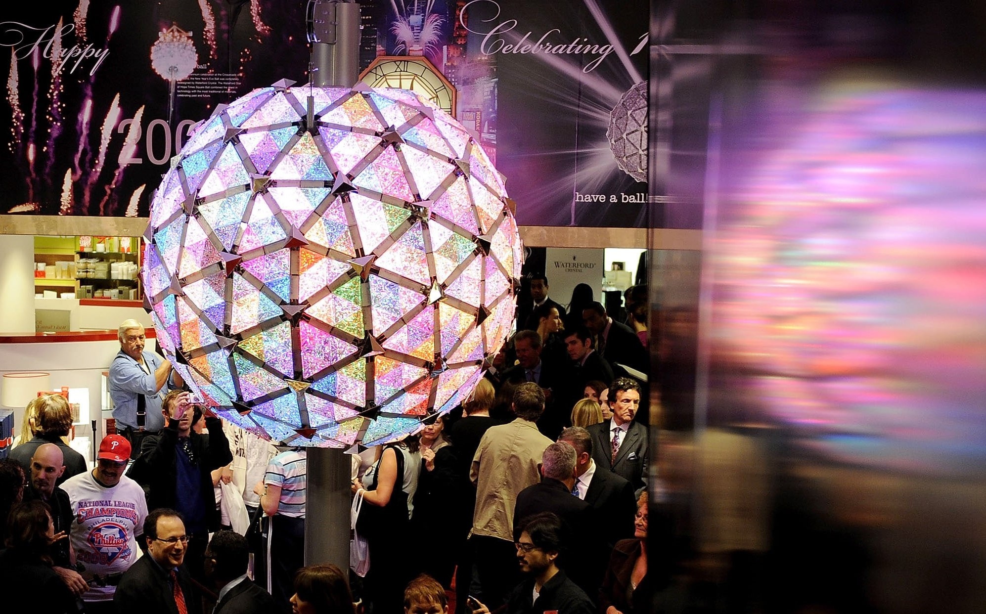 Qua cau pha le o New York san sang don nam moi 2018 hinh anh