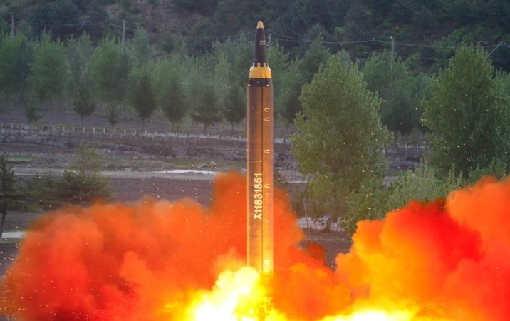 Hawaii nhan canh bao ten lua dan dao vi su co 'bam nham nut' hinh anh