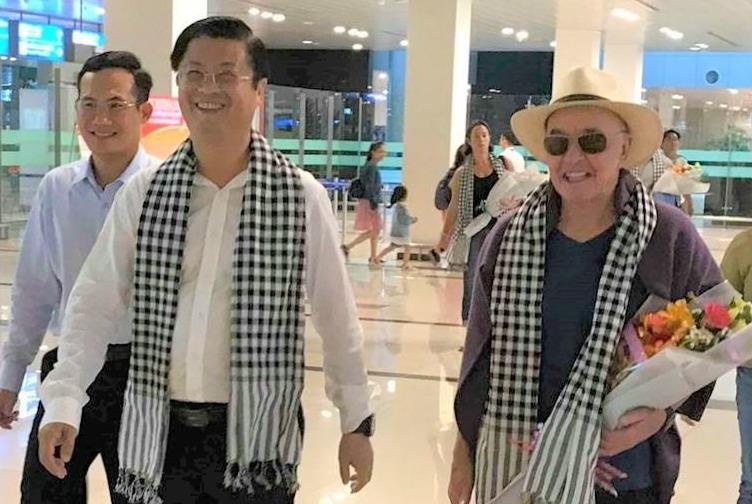 Ty phu Anh bat ngo quay lai Can Tho, tham song nuoc mien Tay hinh anh