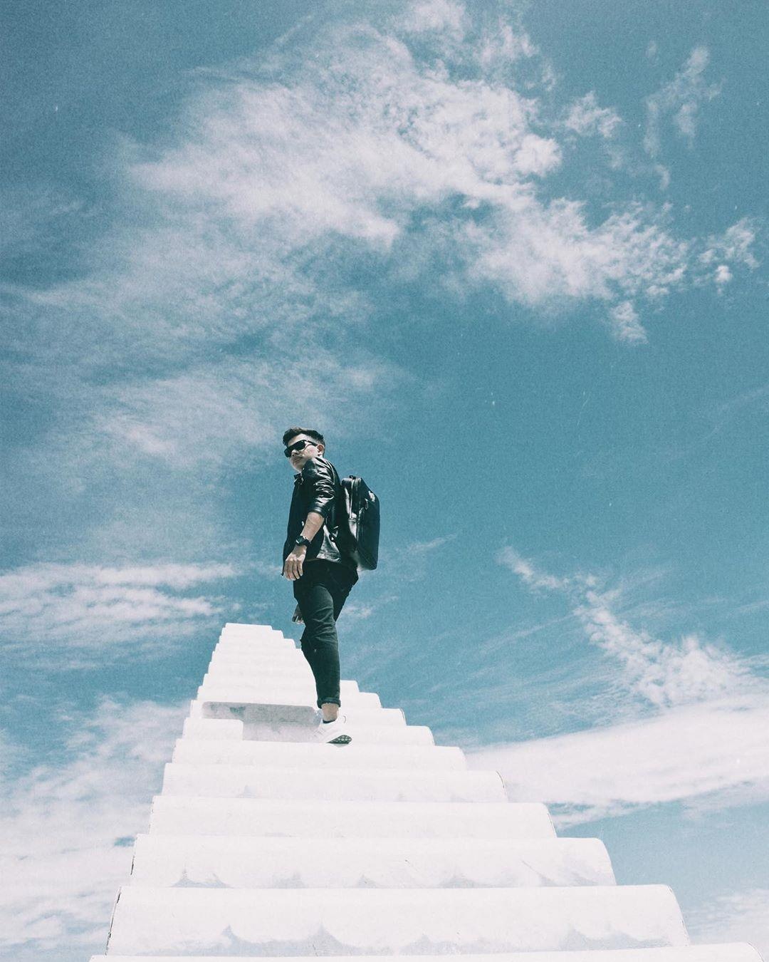 nac thang len thien duong anh 4