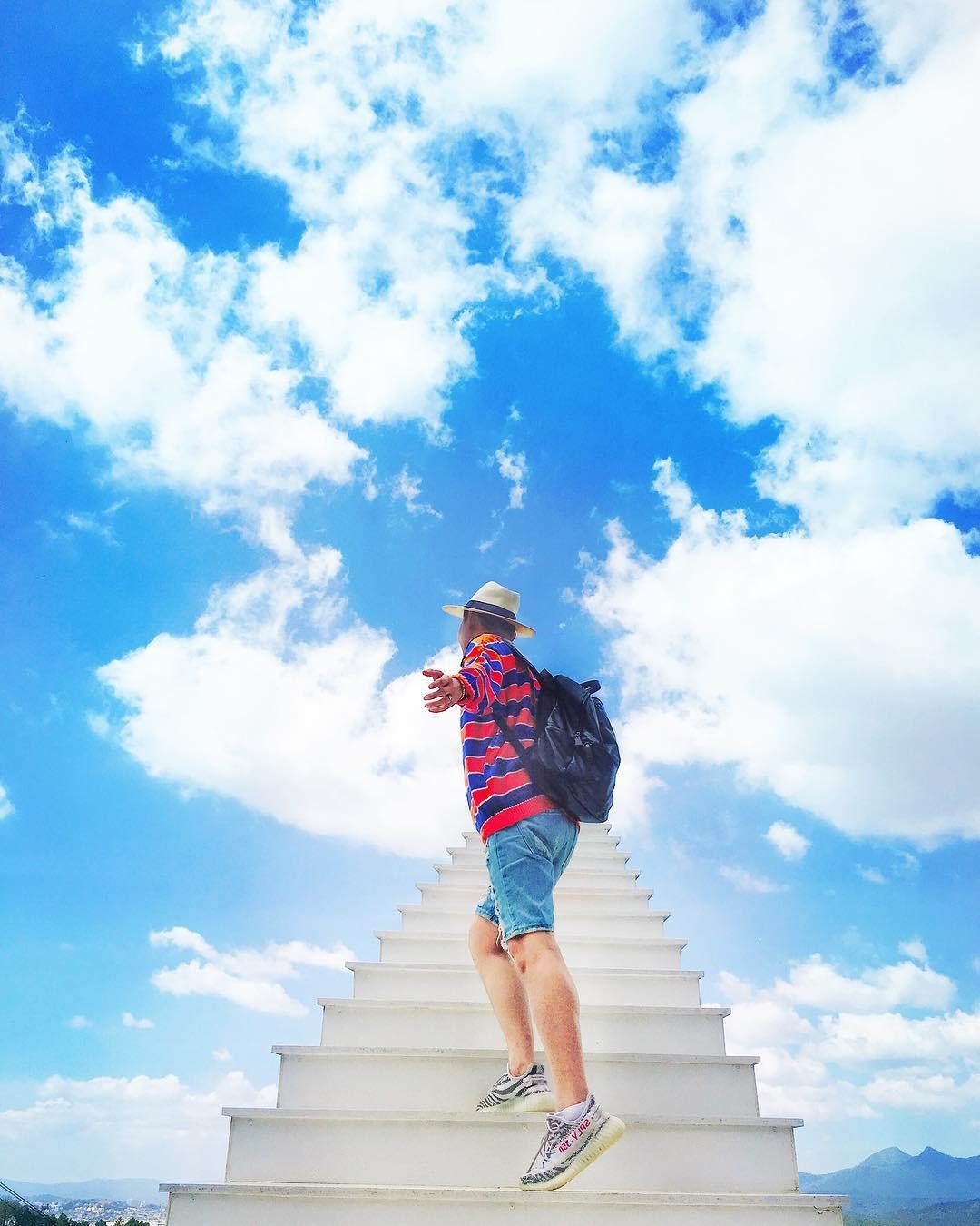 nac thang len thien duong anh 6