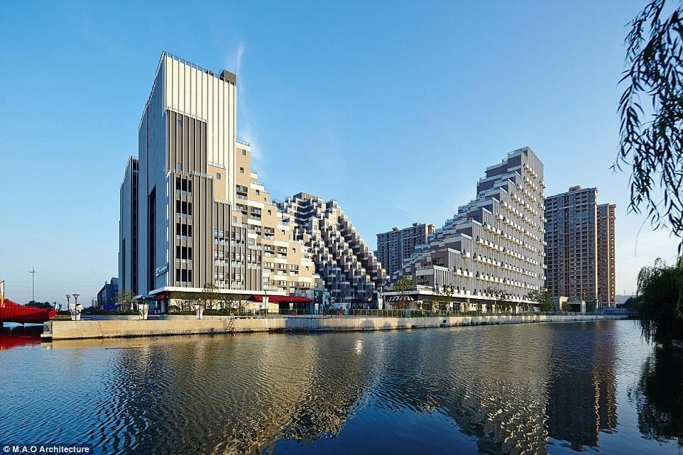 toa nha giong kim tu thap anh 4