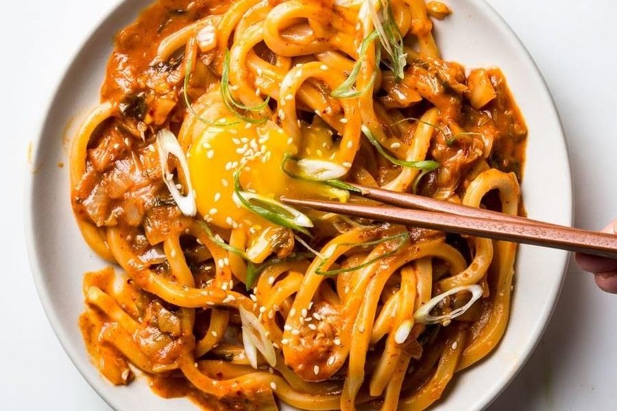 Tu nau pho cay trung cut chuan vi Trung Quoc tai nha hinh anh