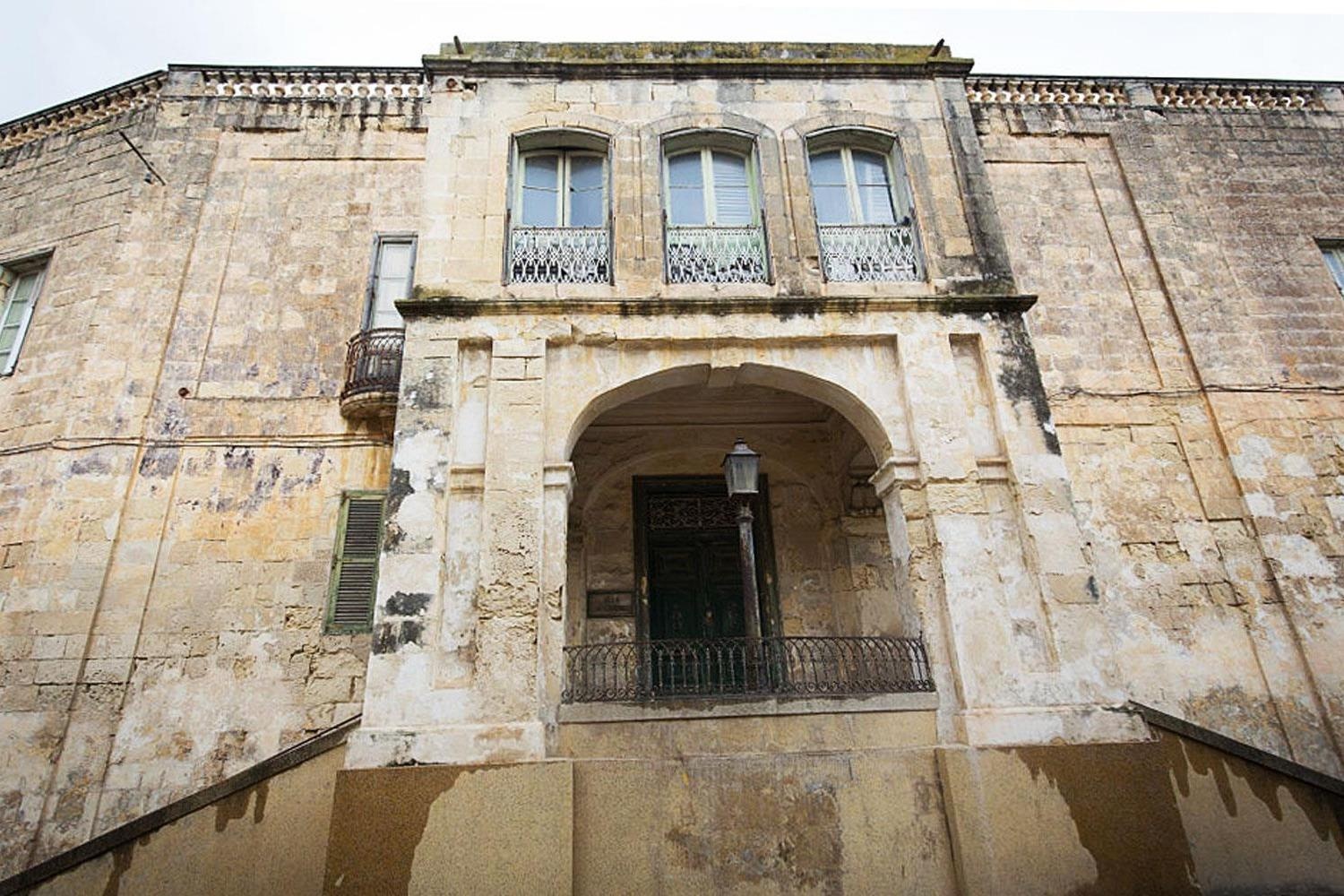 Biet thu cua Nu hoang Elizabeth duoc rao ban gan 7 trieu USD hinh anh