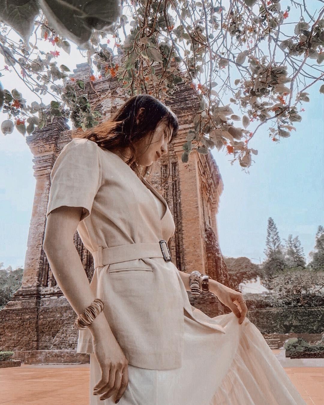 hoa vang tren co xanh anh 18