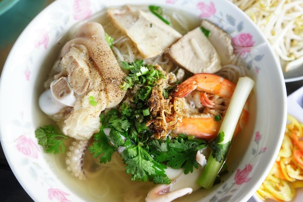 Hu tieu va nhung mon an sang Viet duoc bao nuoc ngoai ca ngoi hinh anh