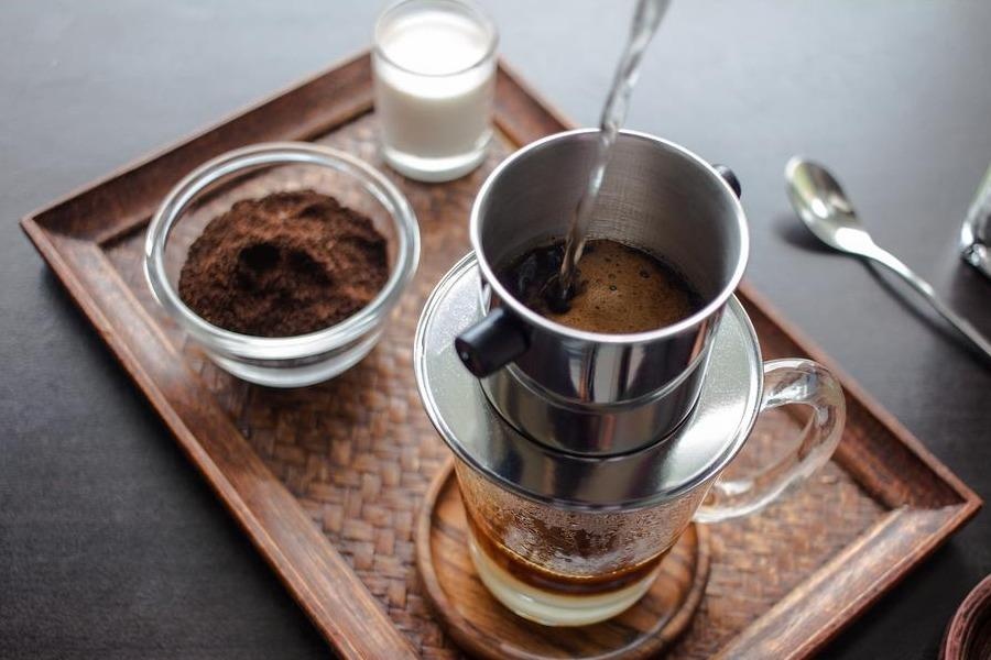 Van hoa ca phe Viet Nam qua ong kinh phong vien nuoc ngoai hinh anh