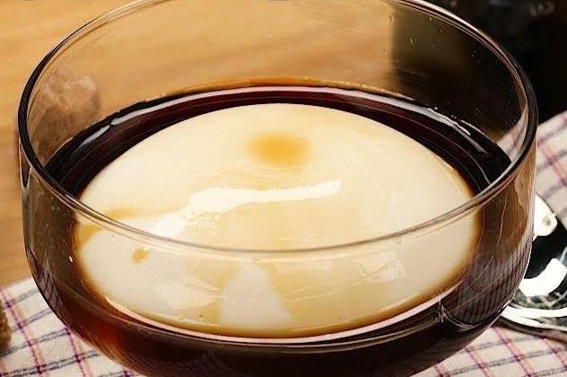 Quen tra sua tran chau, tu lam pudding duong den ngon kho cuong hinh anh