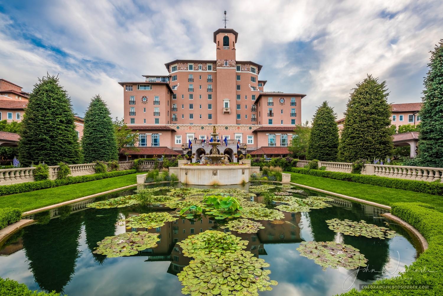 khach san mau hong anh 9