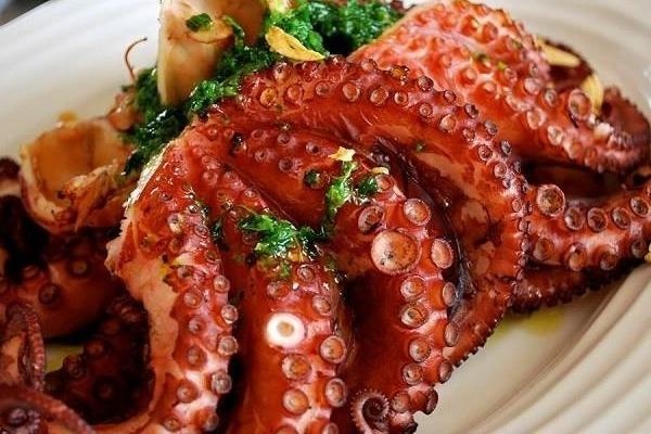 Chao bach tuoc khong lo va nhung mon hai san nen thu o Ha Noi hinh anh