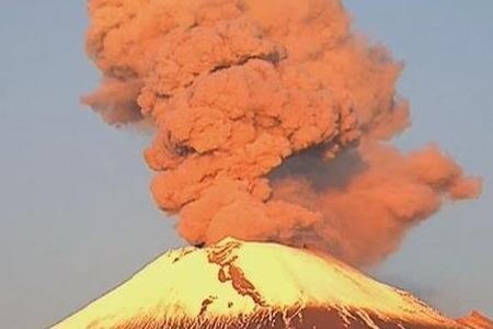 Nui lua phun trao o Mexico, khoi cao nghi ngut 7 km hinh anh