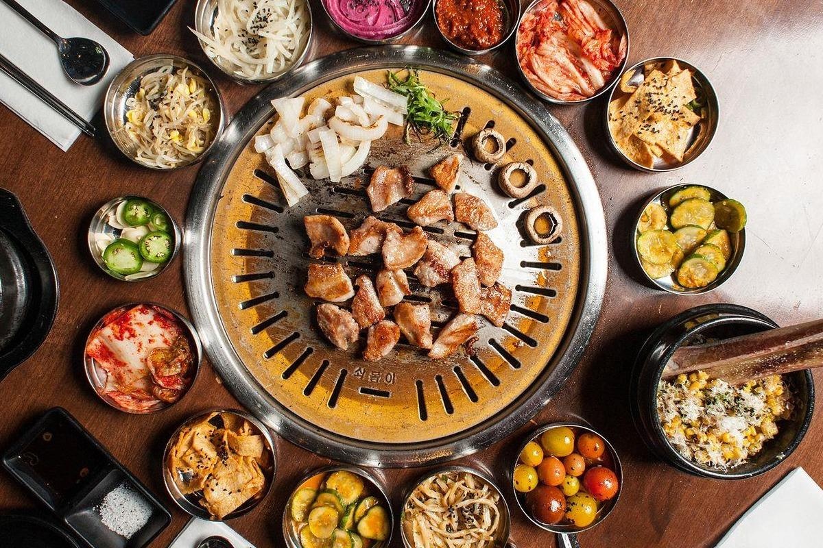 Hoc cach an BBQ dung kieu nguoi Han Quoc hinh anh