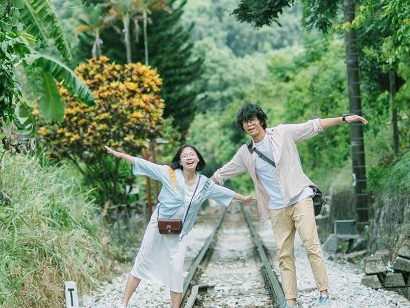 Dia diem check-in moi noi duoi chan deo Hai Van thu hut gioi tre hinh anh