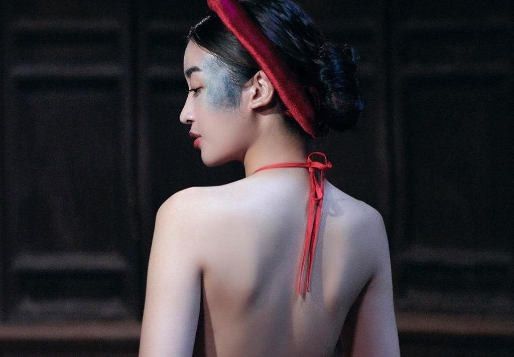 Hoa hau Do My Linh duoc khen khi dang anh mac ao yem ho lung tran hinh anh