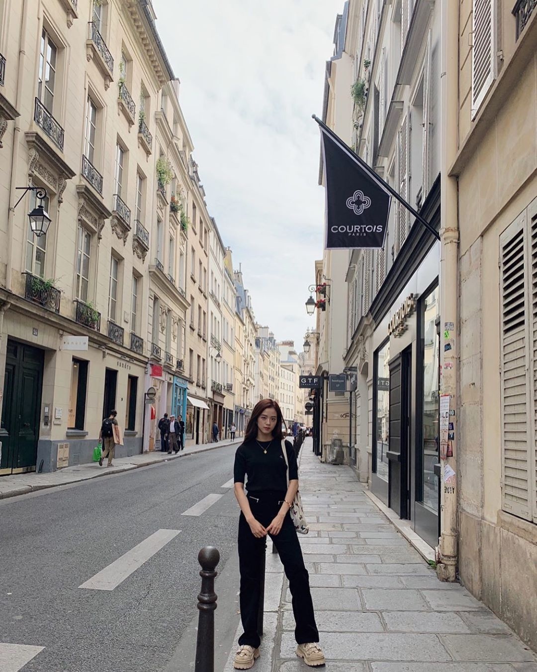 jisoo thoi trang anh 8