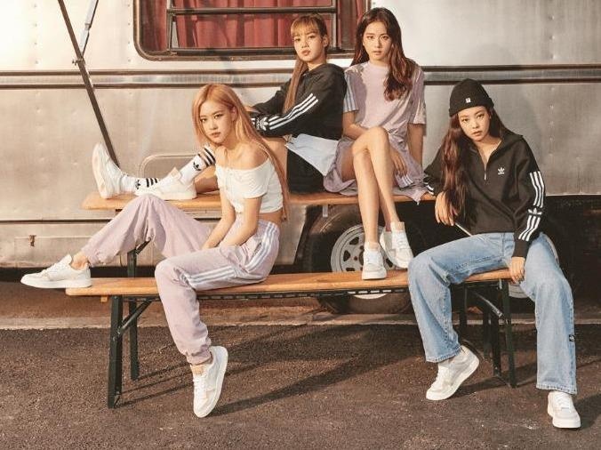 Jisoo xuat hien dung 1 giay trong quang cao cua adidas hinh anh