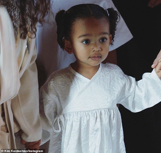 thoi trang kim kardashian anh 4