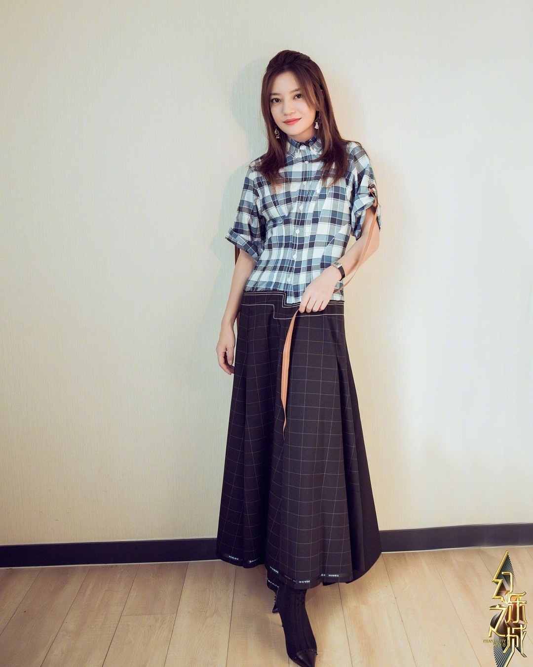 trieu vy dien do tre trung anh 5