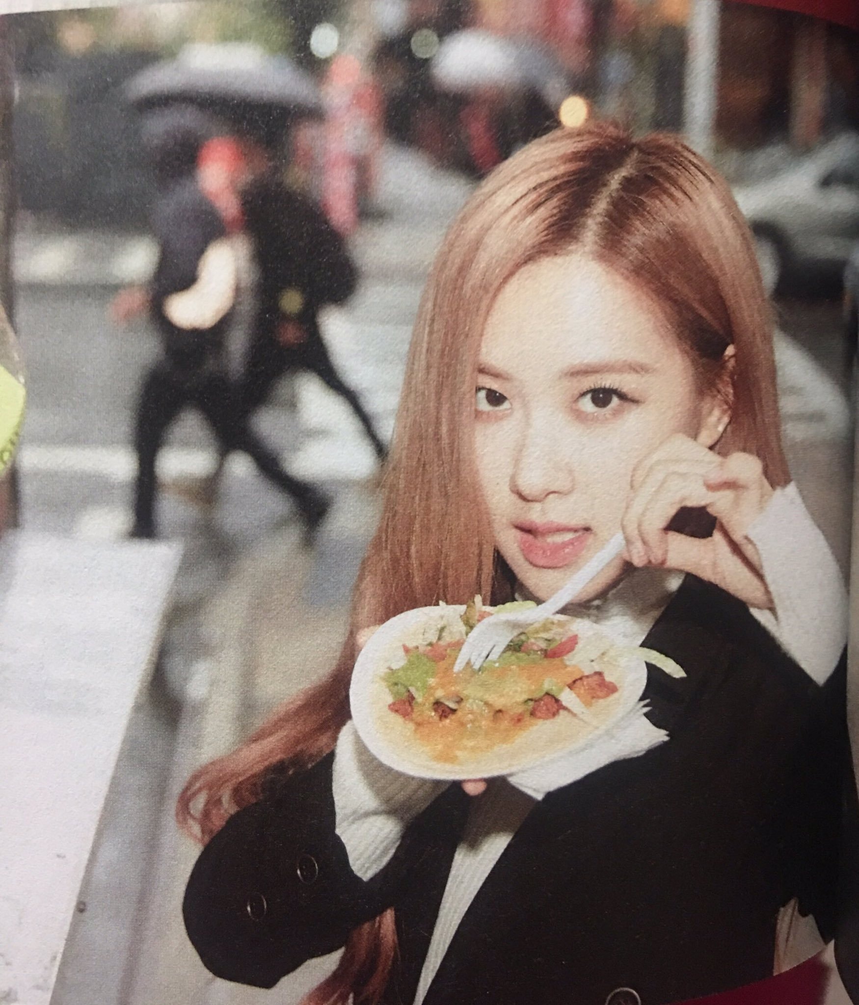 vòng eo 48 cm của rosé ảnh 3 vong eo 48 cm cua rose anh 3