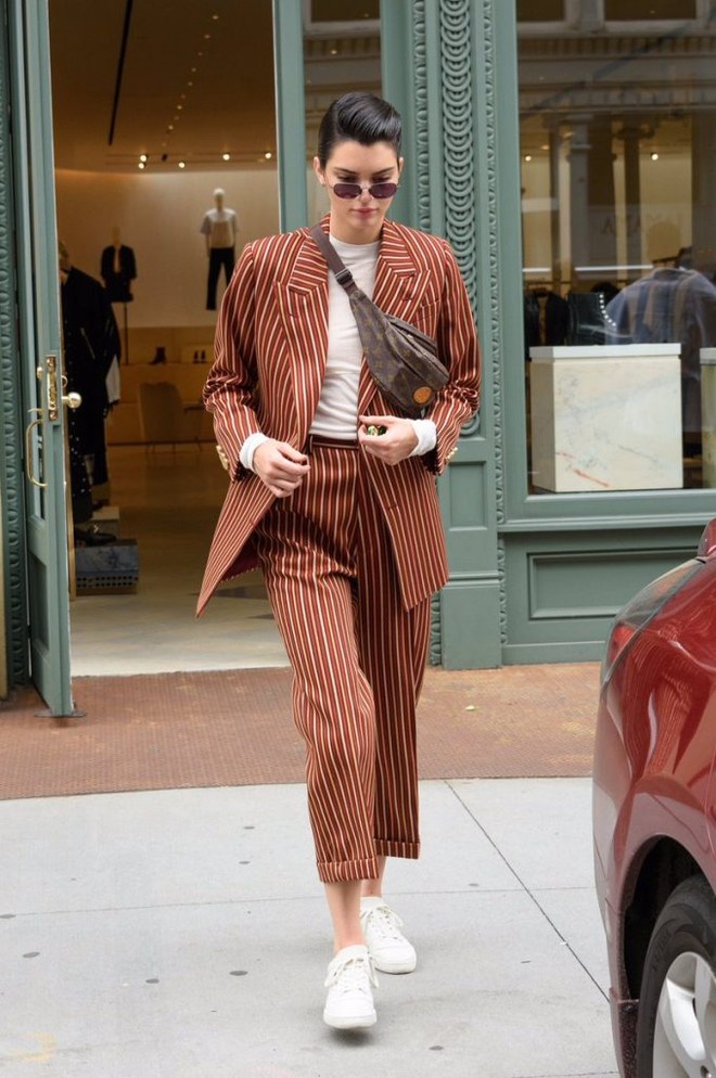 kendall jenner diện lại túi cũ ảnh 4 kendall jenner dien lai tui cu anh 4