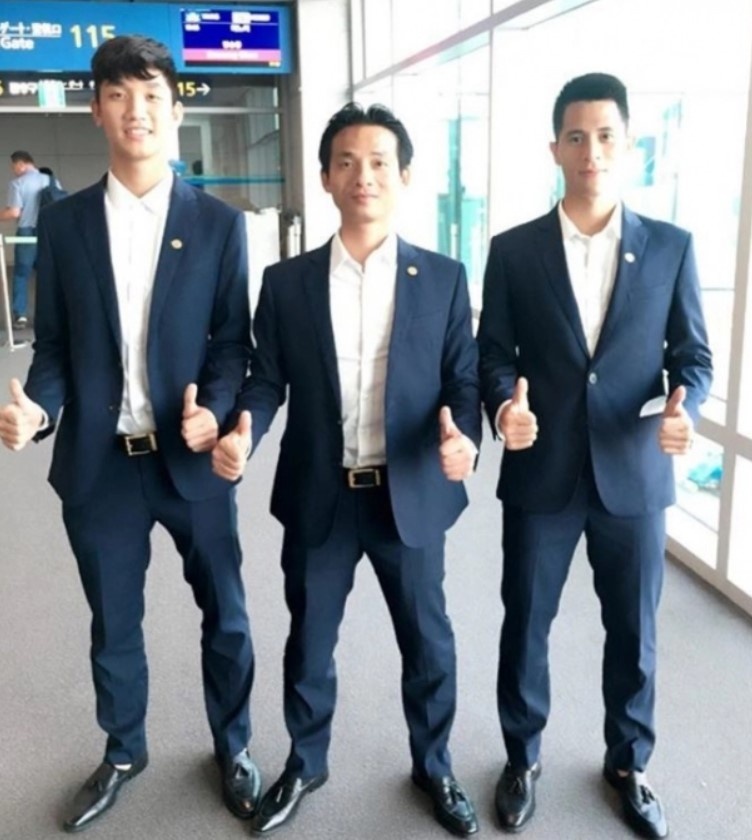 đình trọng mặc vest  ảnh 4 dinh trong mac vest anh 4