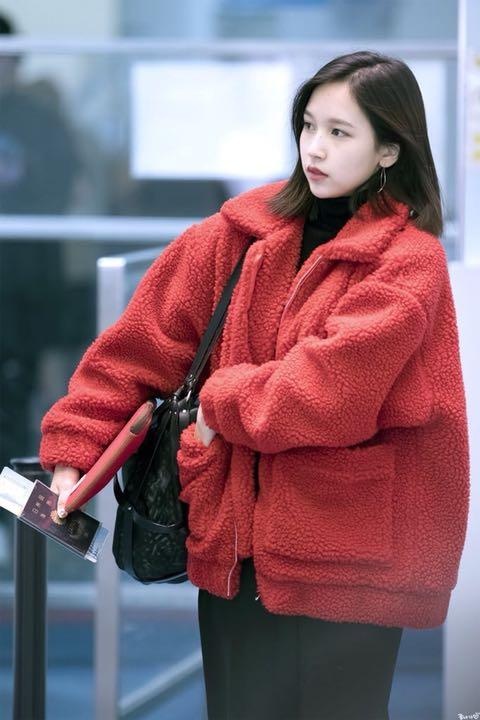 ao khoac giong sao han anh 16