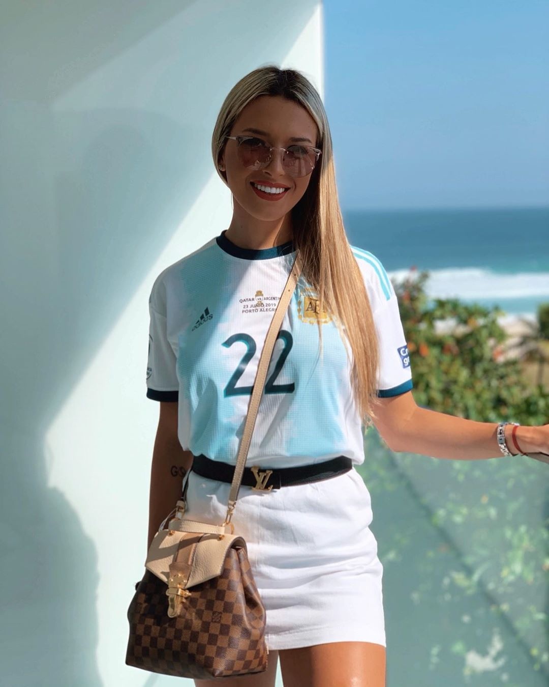 ban gai cau thu anh 10