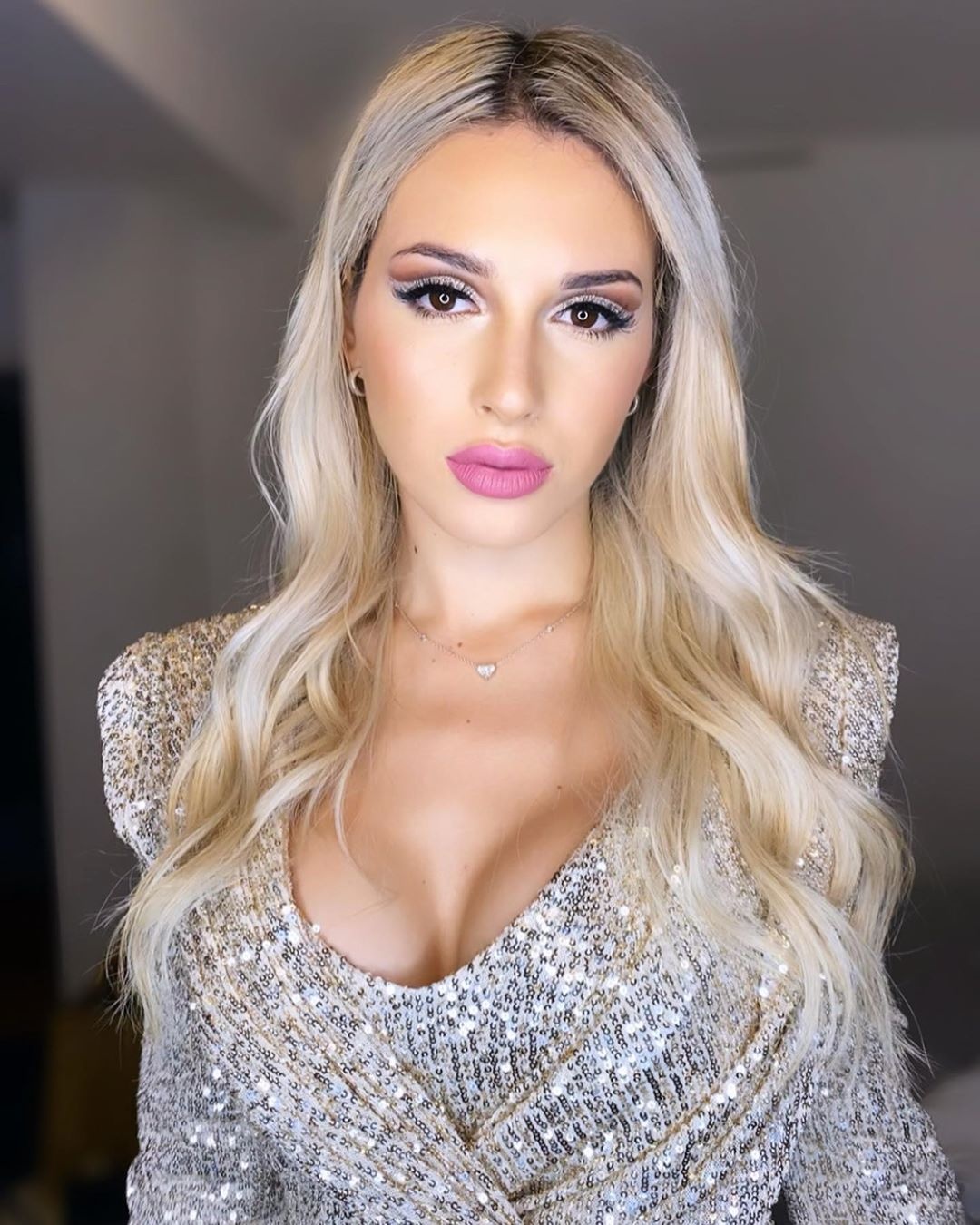 ban gai cau thu anh 6