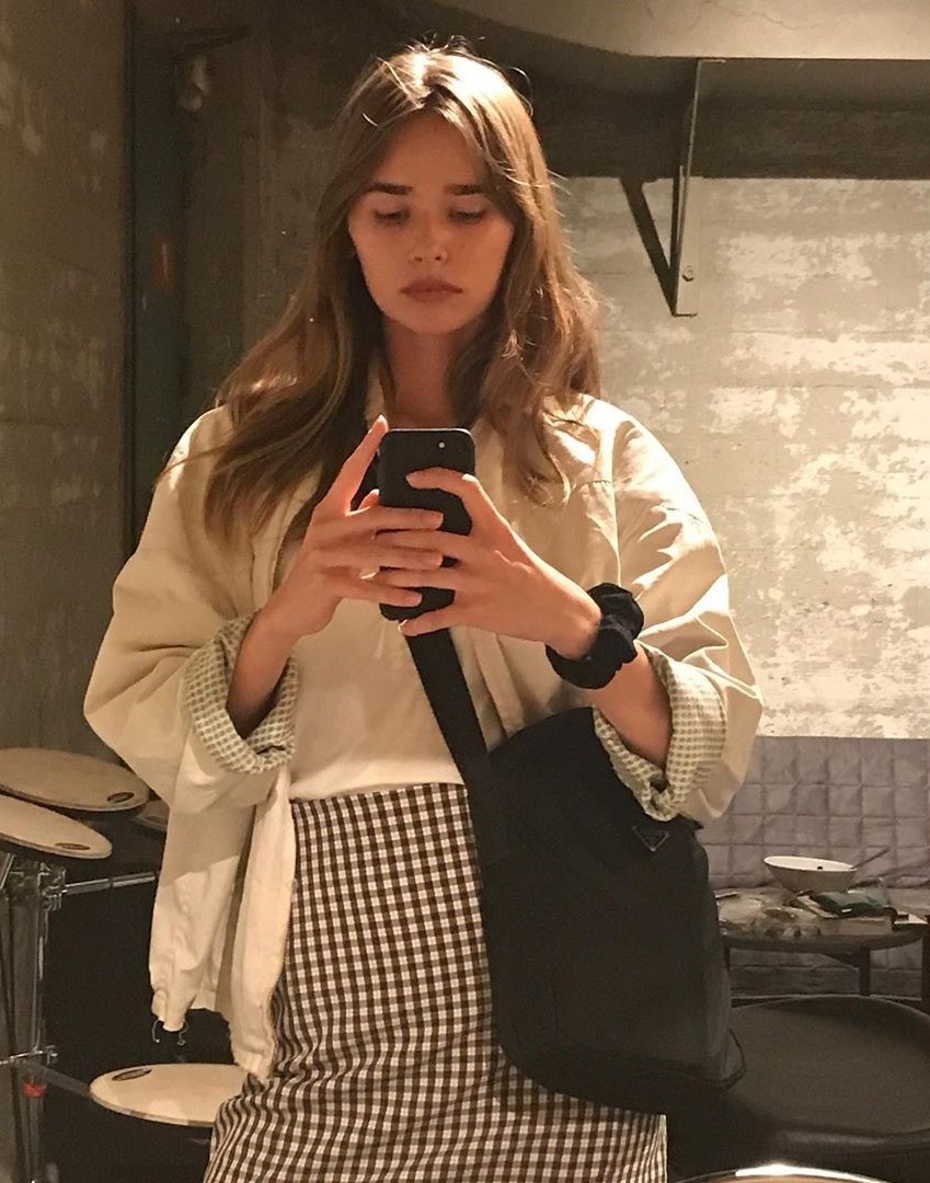 ban gai moi cua liam anh 6