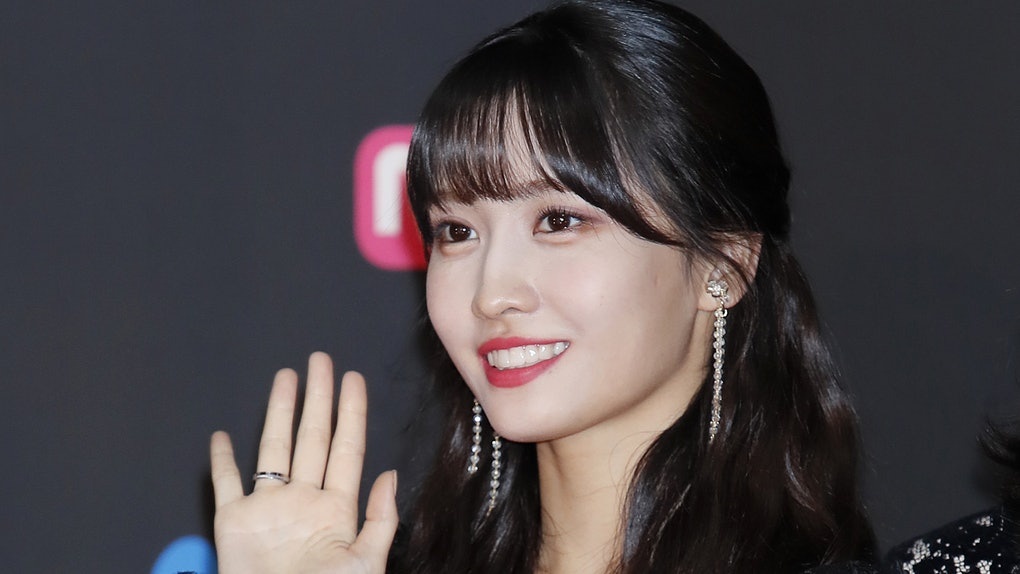 momo twice va heechul hen ho anh 17