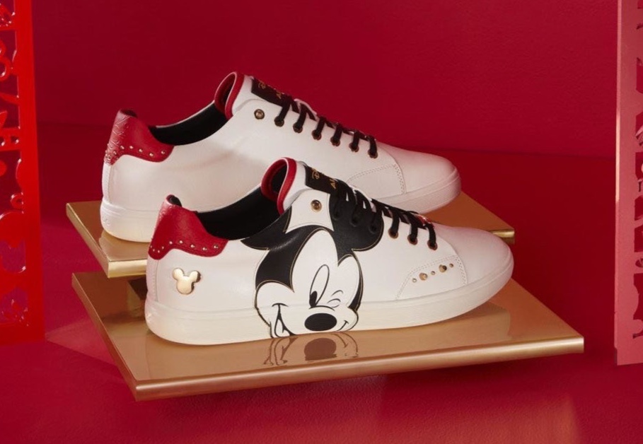 Chuot Mickey co mat tren moi doi giay, tu Zara cho den Gucci hinh anh