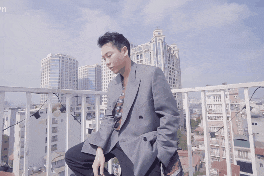 Hoang Ku: 'Khach hang e ngai khi toi dung nhieu hang hieu' hinh anh