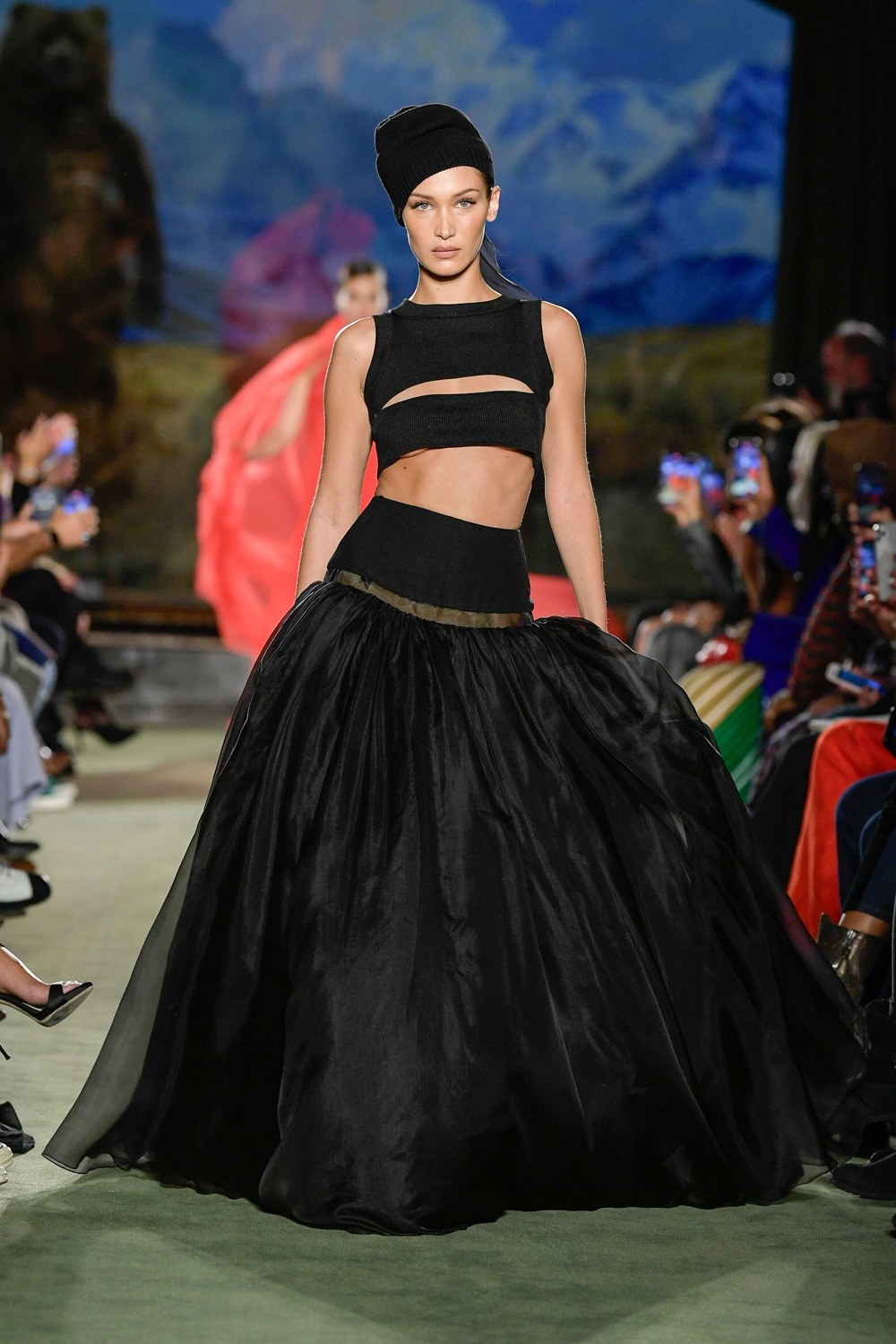 Bella Hadid New York Fashion Week ảnh 2 Bella Hadid New York Fashion Week anh 2
