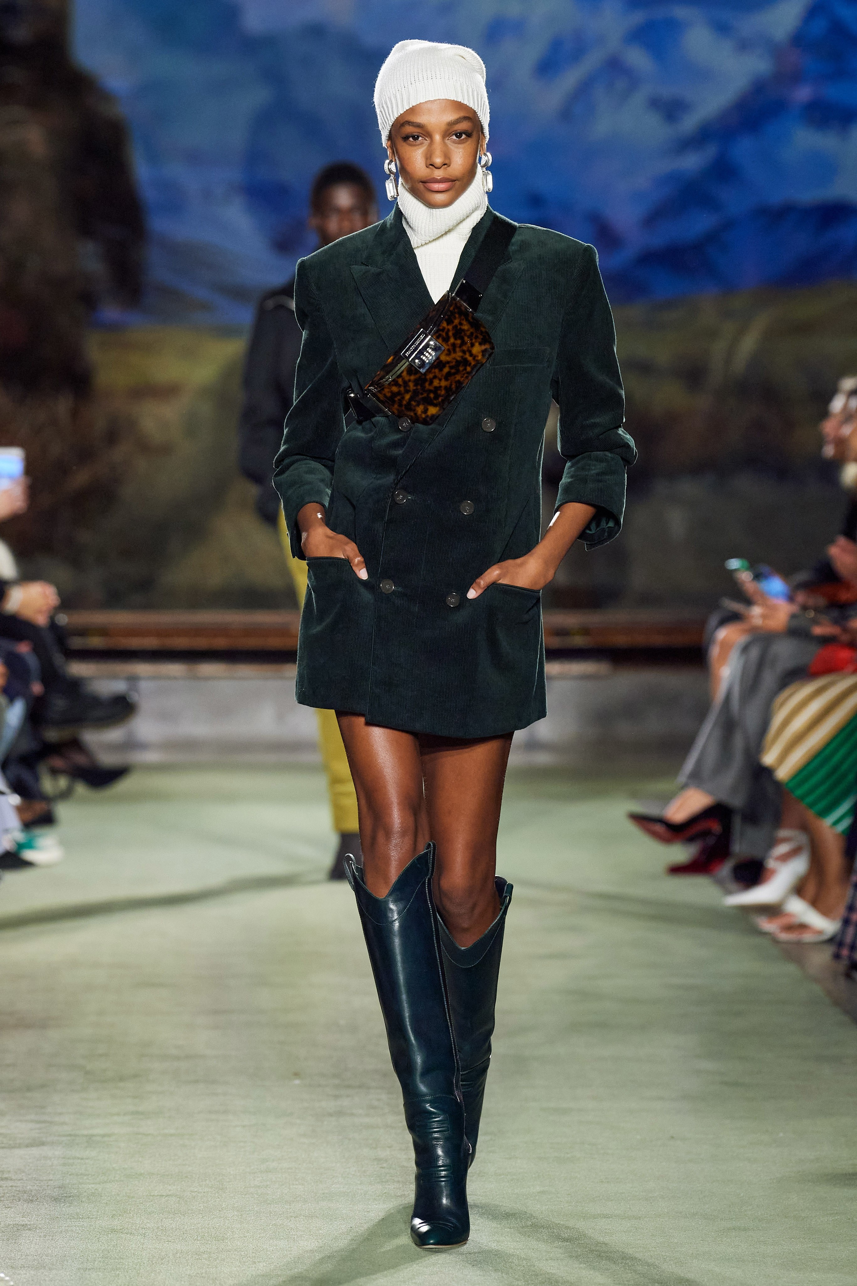 Bella Hadid New York Fashion Week ảnh 15 Bella Hadid New York Fashion Week anh 15