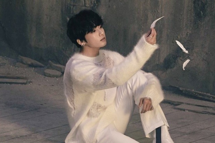 Jungkook va Jimin mac ao tay bong, xuyen thau cua con gai hinh anh