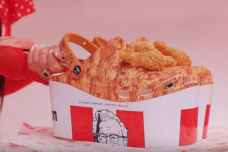 Hang KFC ban guoc cao su, thom mui ga ran gia 60 USD hinh anh
