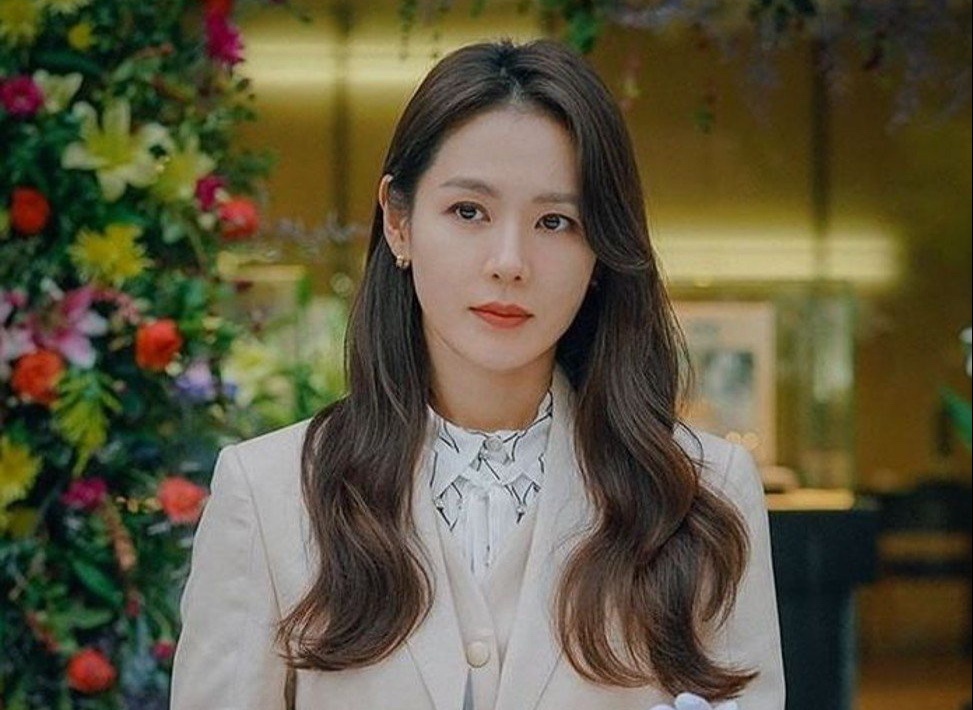 Loat do hieu gia nghin USD cua Son Ye Jin trong phim 'Ha canh noi anh' hinh anh