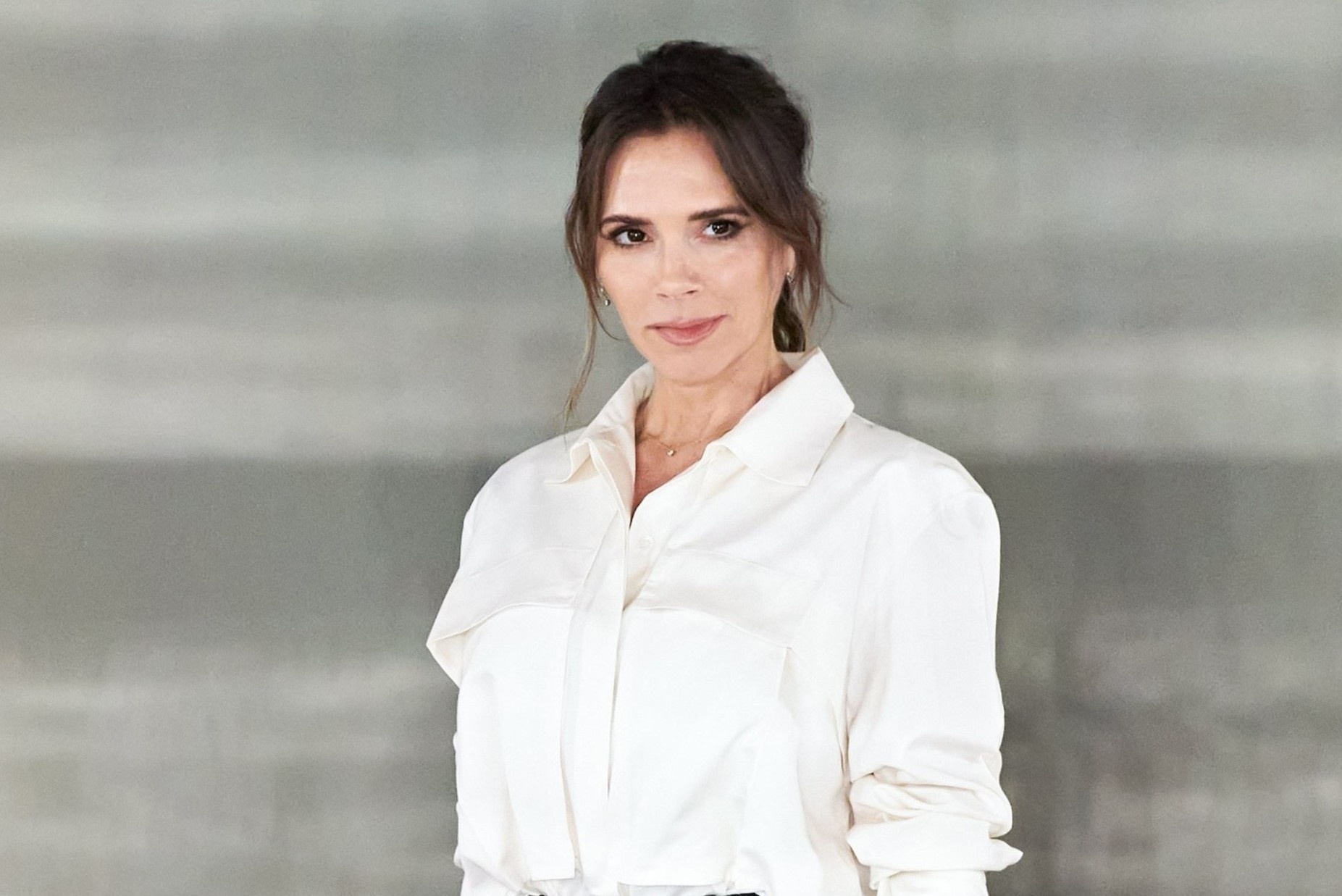 Victoria Beckham lan dau pha vo quy tac thoi trang suot 12 nam hinh anh