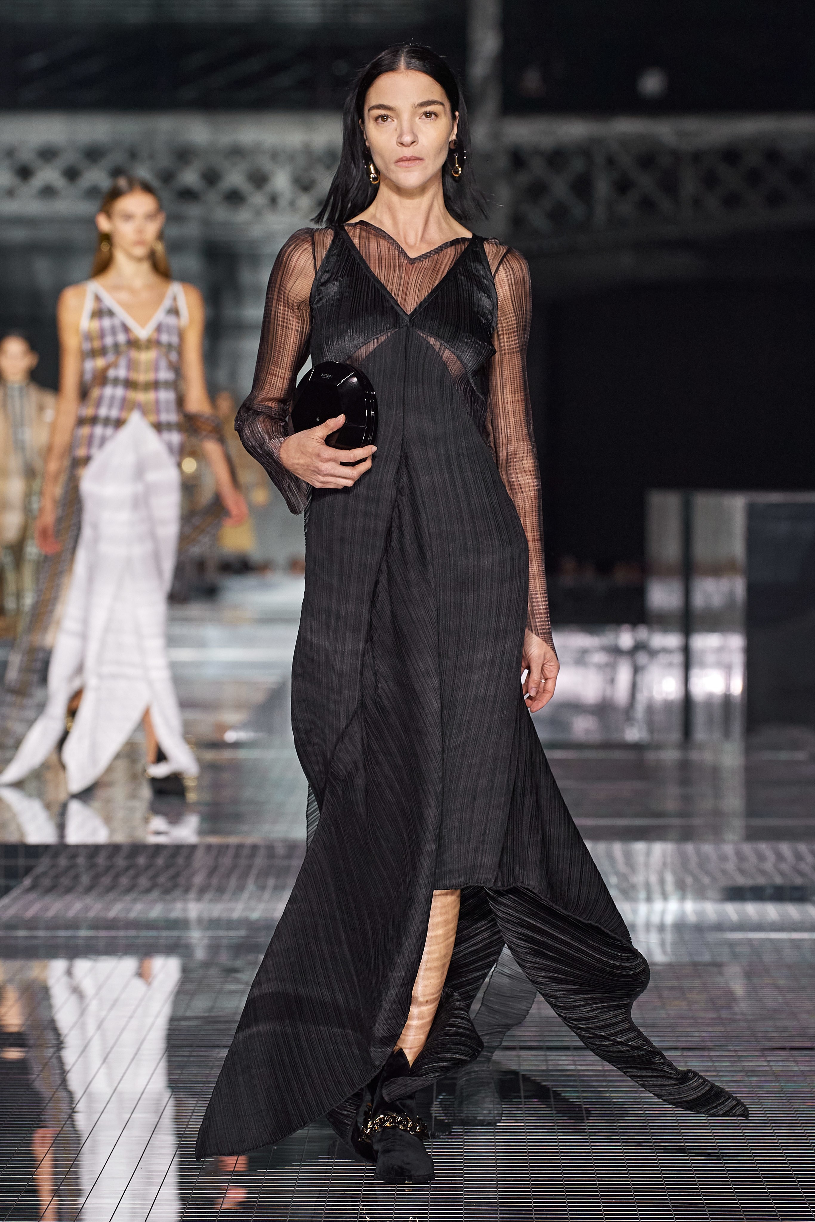 kendall jenner mac ho anh 15