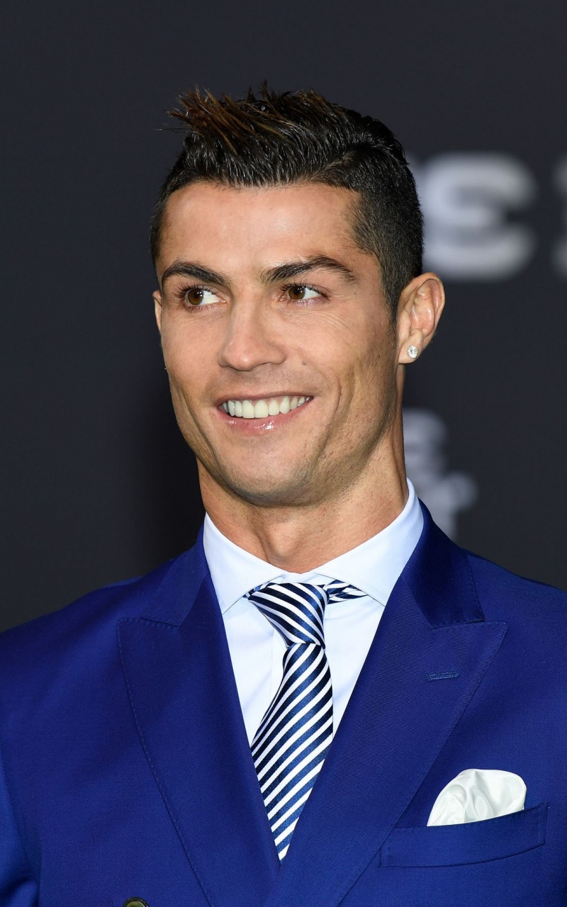 ronaldo làm răng ảnh 2 ronaldo lam rang anh 2