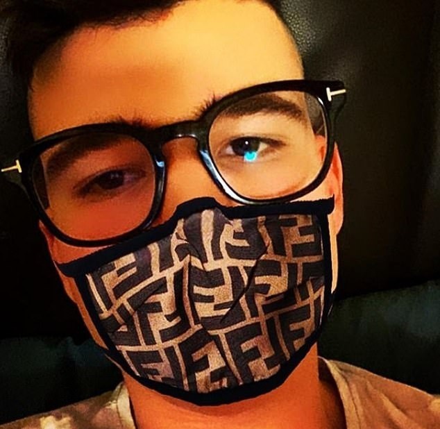 rich kid chong dich anh 2