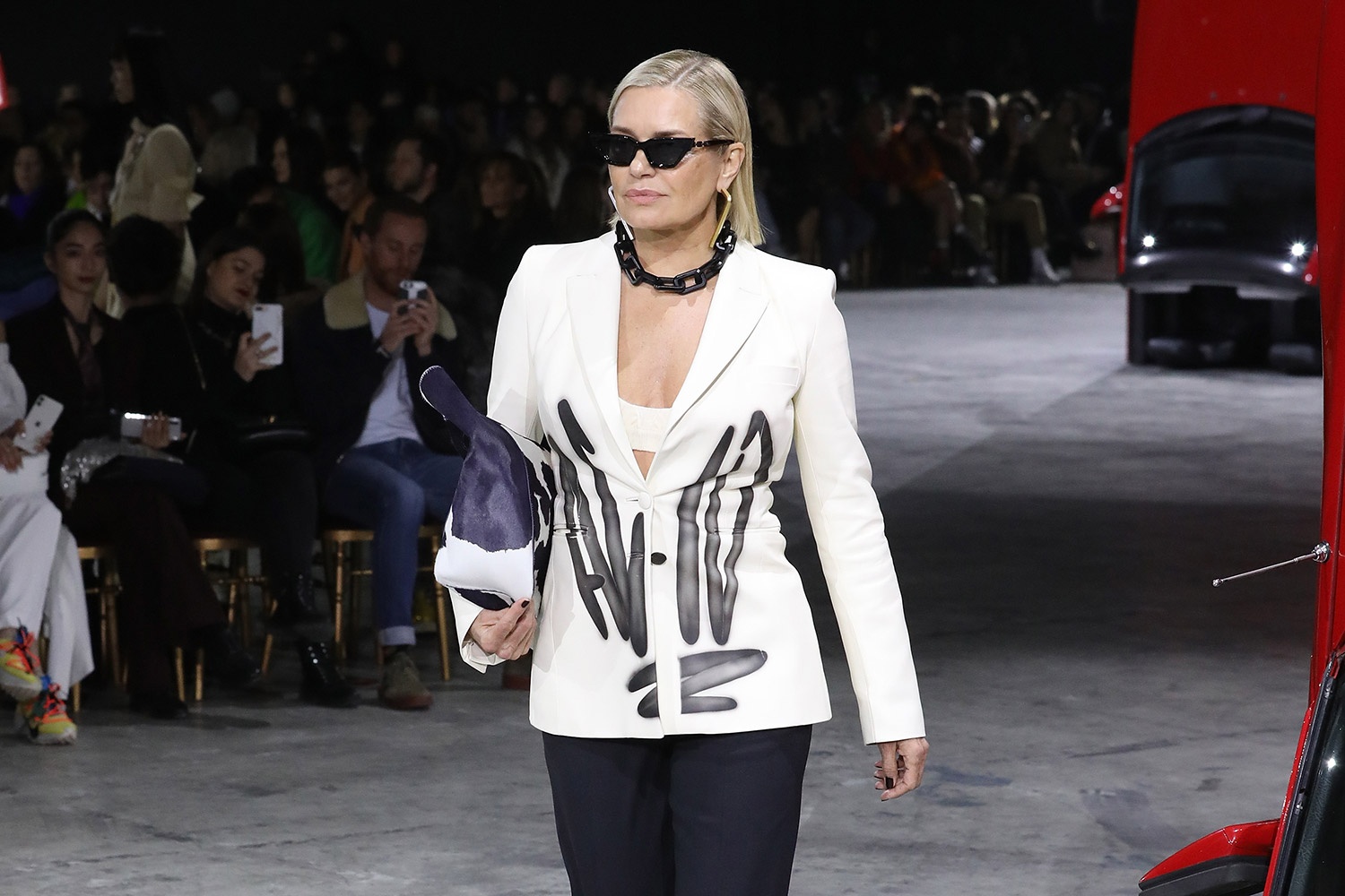 hai chi em nha hadid anh 3