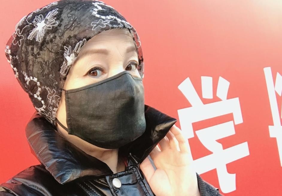 Nha thiet ke Trung Quoc san xuat khau trang lua giat duoc 200 lan hinh anh