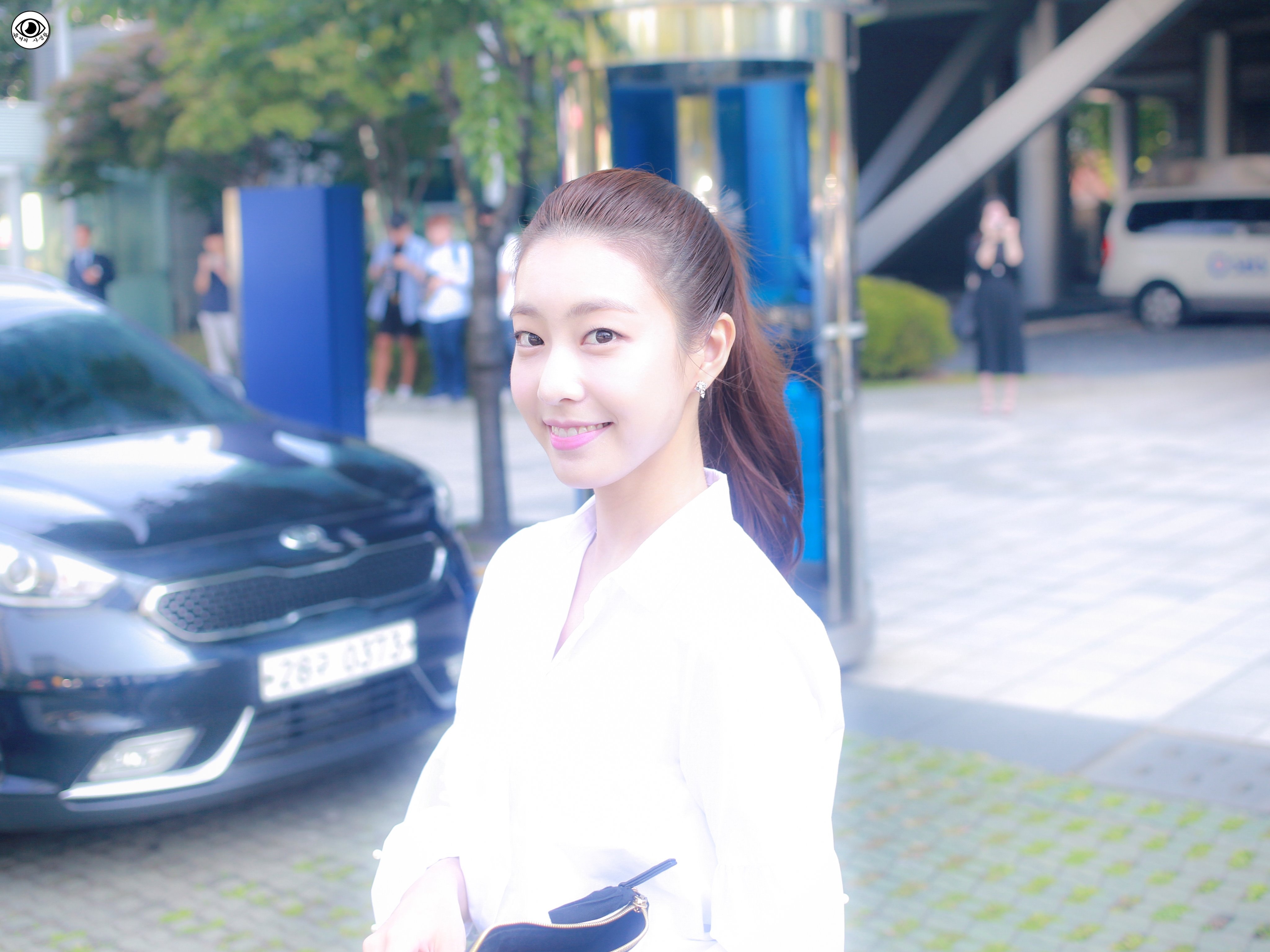 vo cua so ji sub anh 8