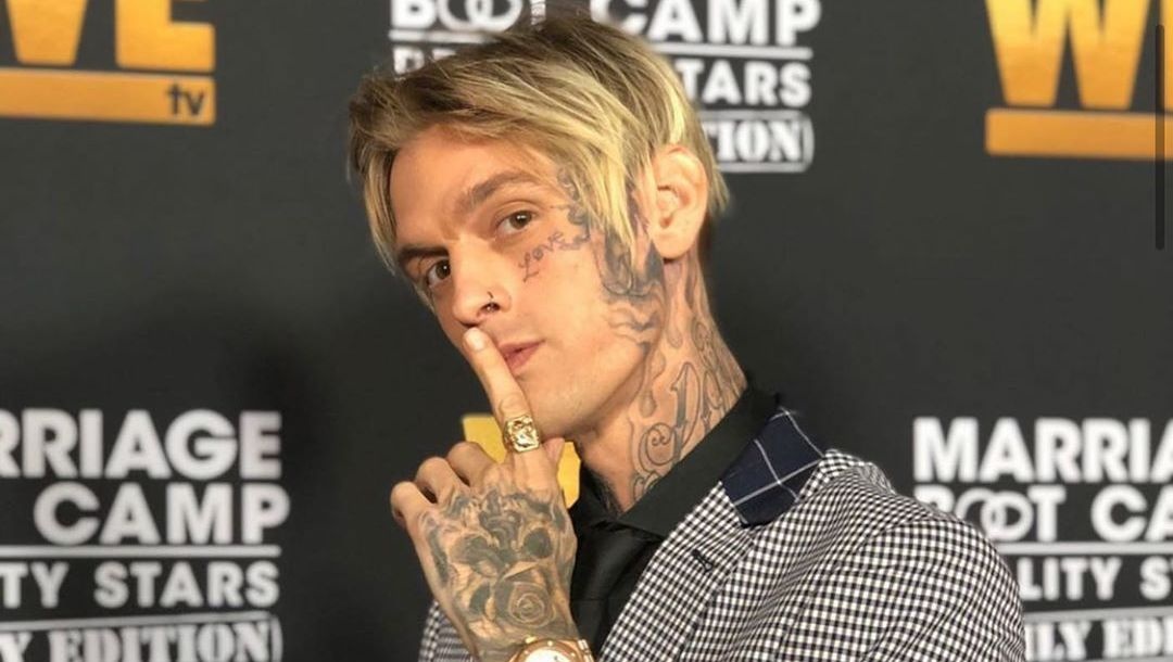 hinh xam tren mat anh 9