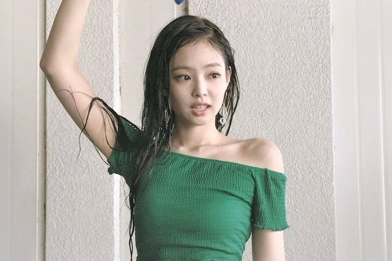 Bai tap giup ban co xuong quai xanh quyen ru nhu Jennie hinh anh